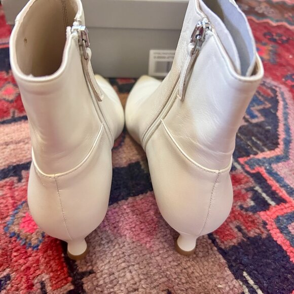 Everlane Kitten Cream Booties, NWT, Size: 7.5 - Picture 3 of 5